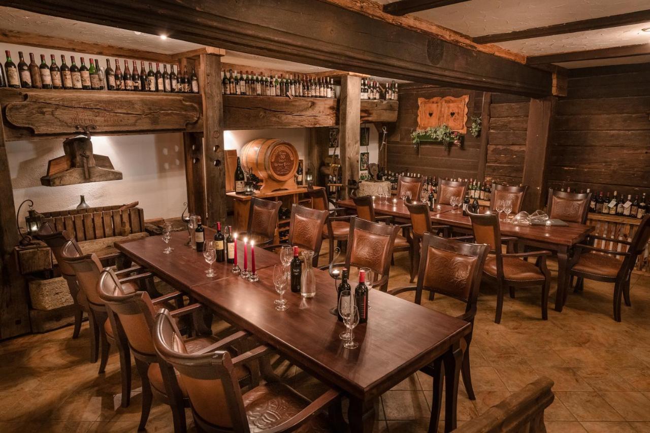 Hotel Moselebauer Бад-Санкт-Леонгард-ім-Лафантталь Екстер'єр фото